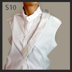 S10Ladies white sleeveless show shirt detachcollar